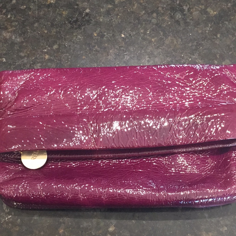 Lorelei clutch